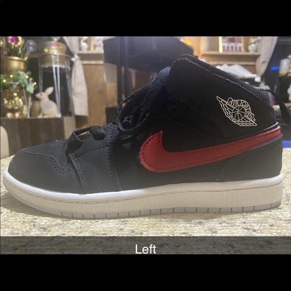 Air Jordan Retro 1 - Picture 7 of 7